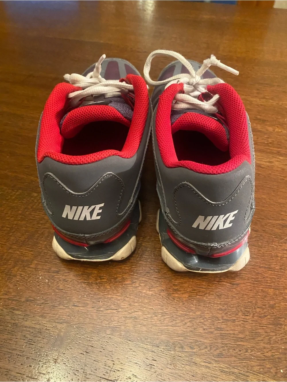 Nike Reax men’s size 8 Gray and red Athletic Sneakers with White Laces